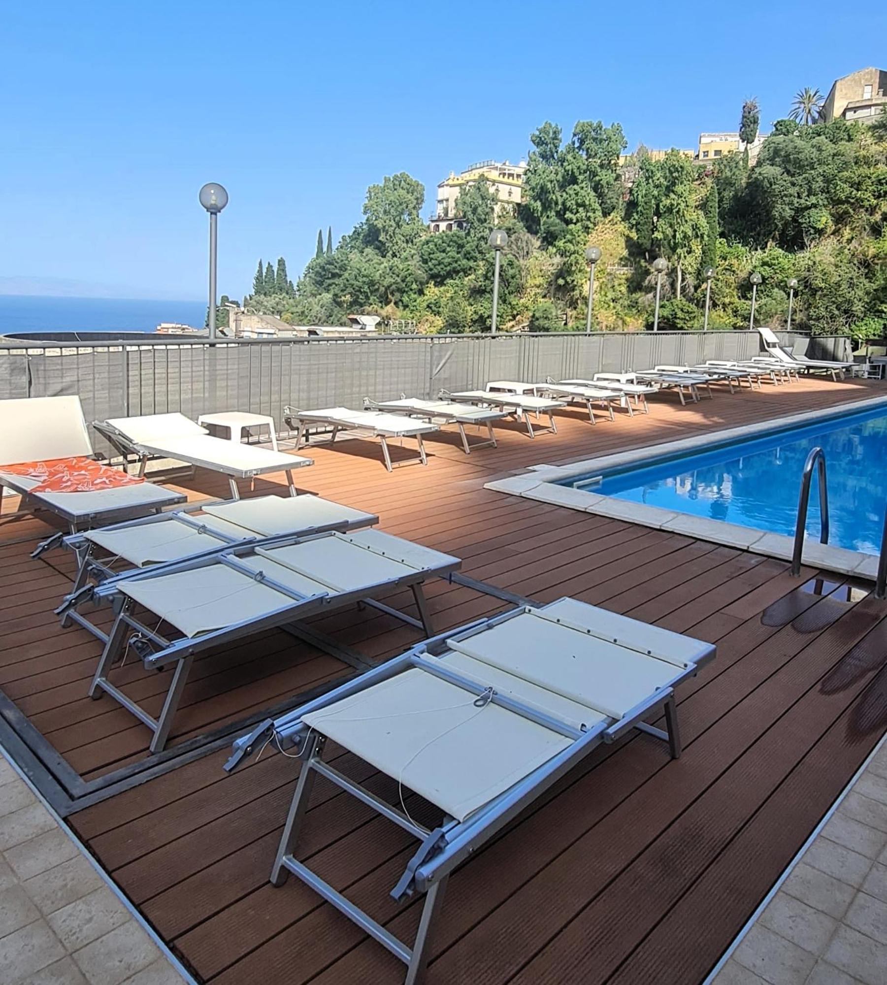 Mediterranean Pool & Parking Apartment Taormina