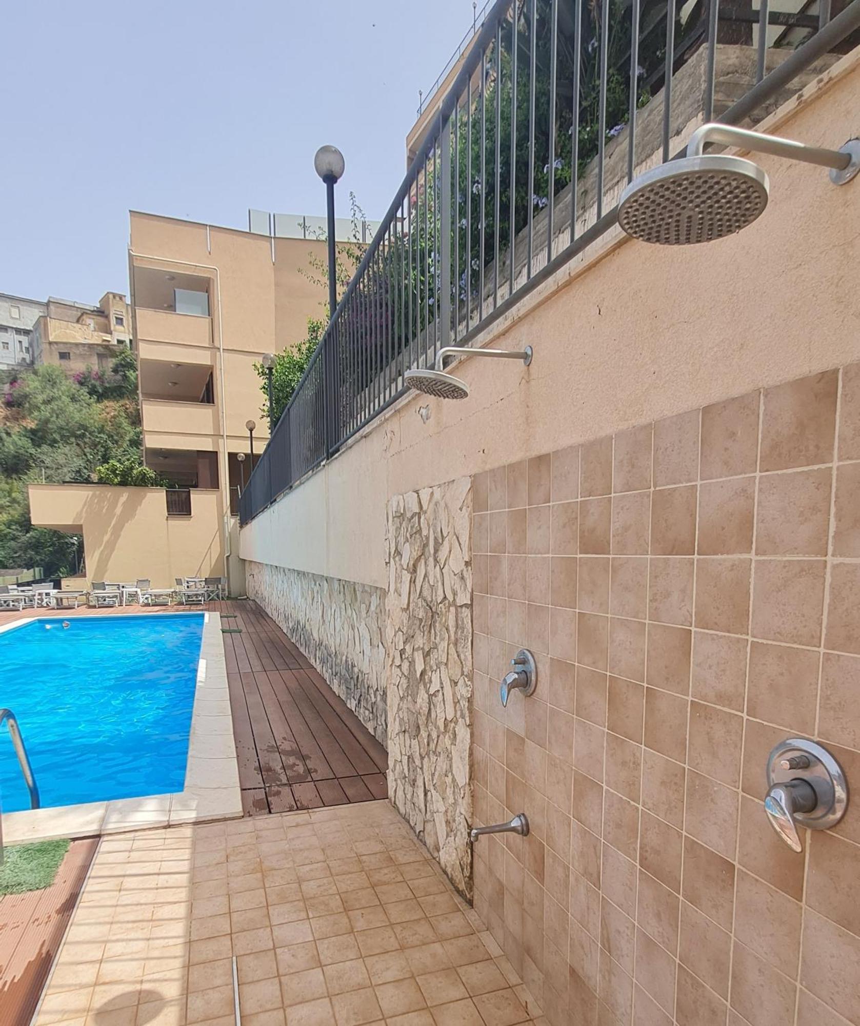 Apartment Mediterranean Pool & Parking *